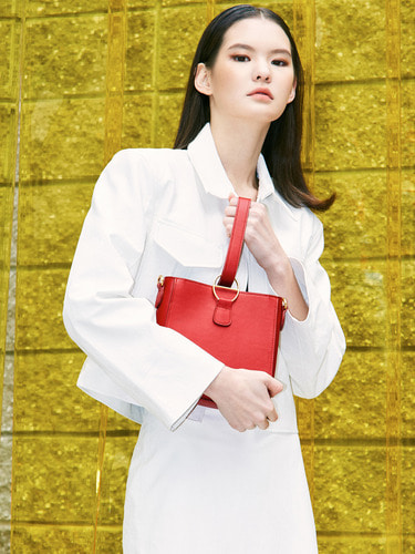 J134 Buckle-handle mini leather bag (red)