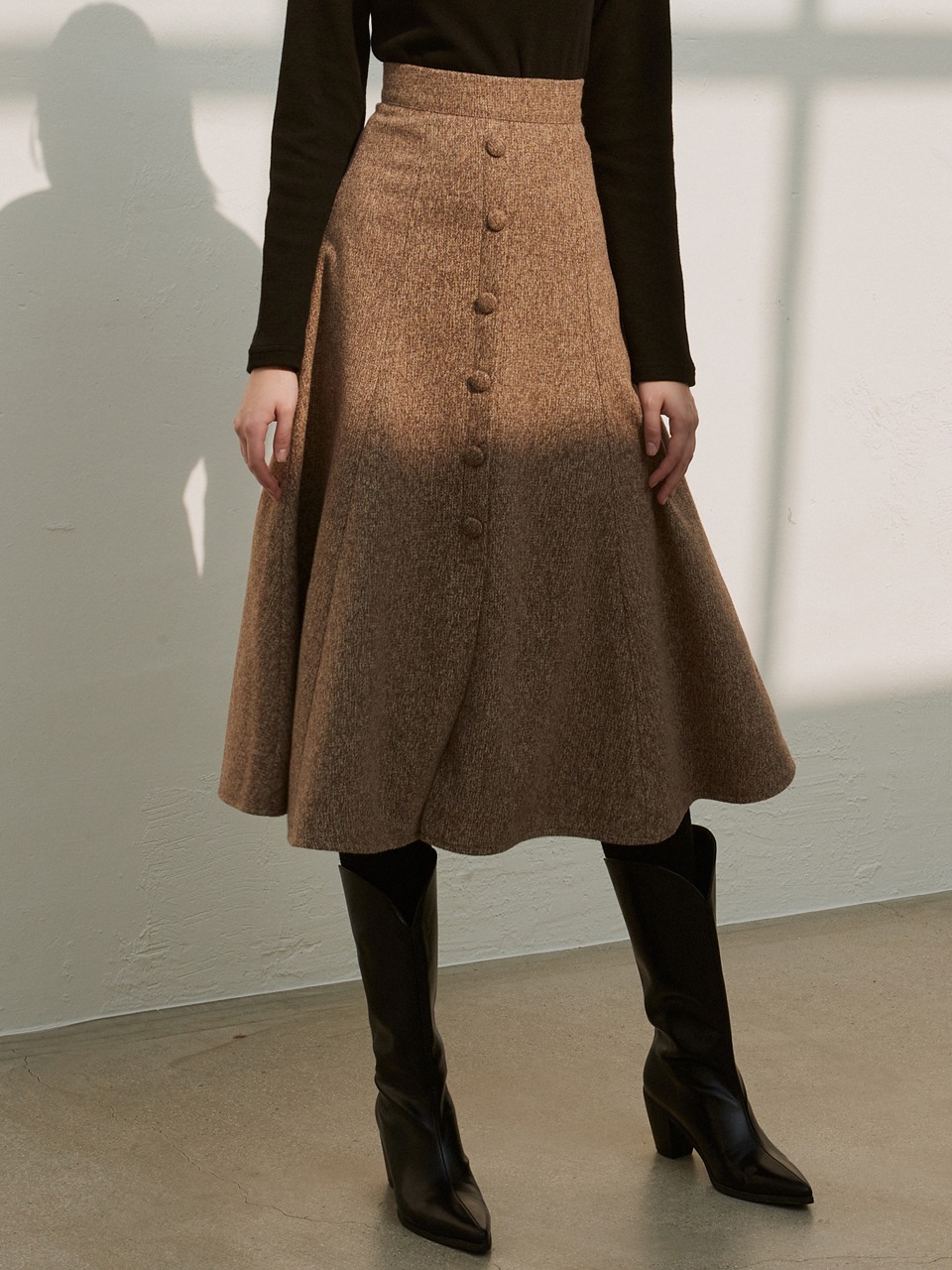 j1120 flare button skirt (brown)